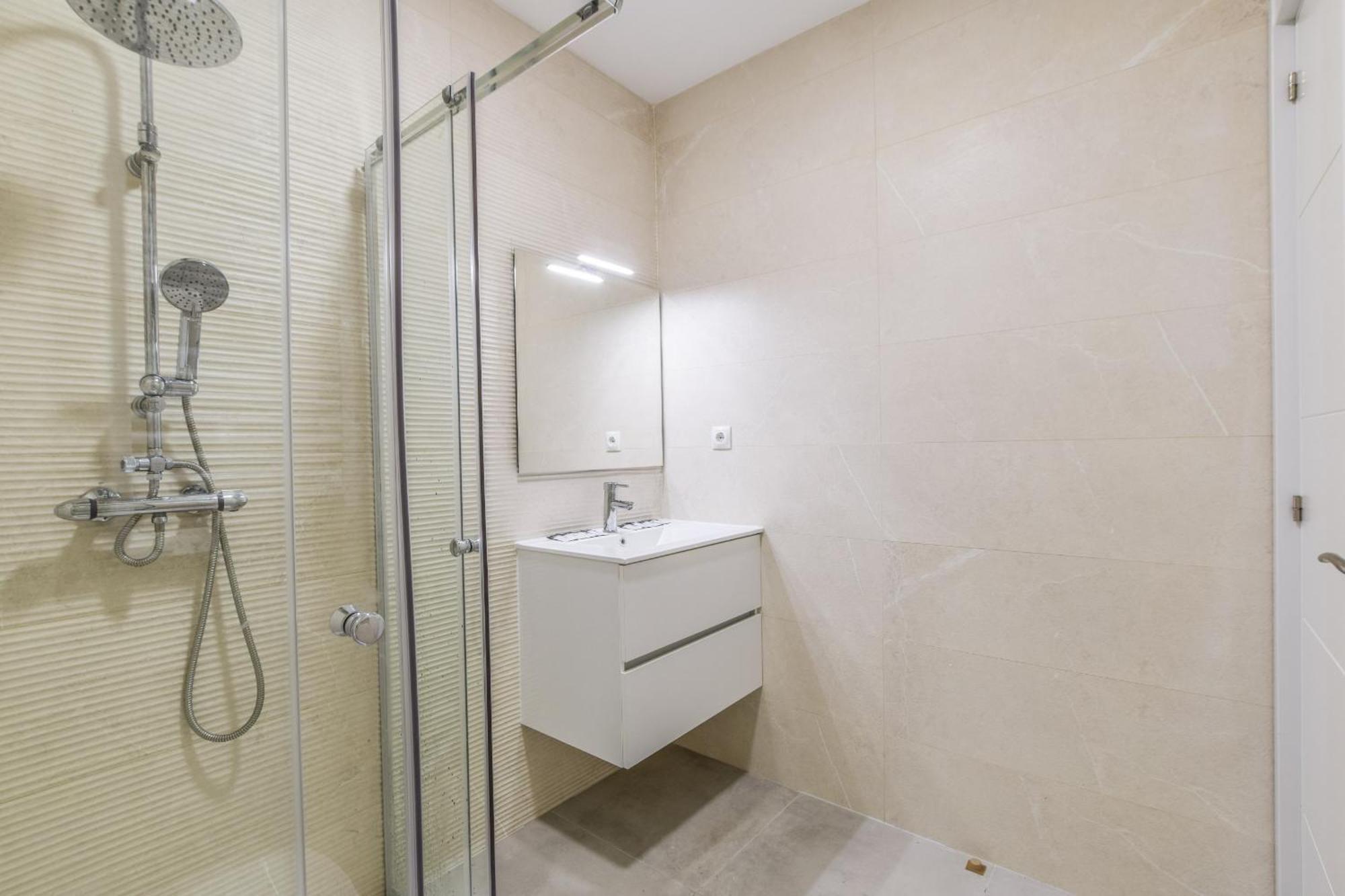 Apartamentos En La Avda De La Albufera Alquiler Temporal Мадрид Екстер'єр фото